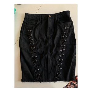 Lace up denim skirt